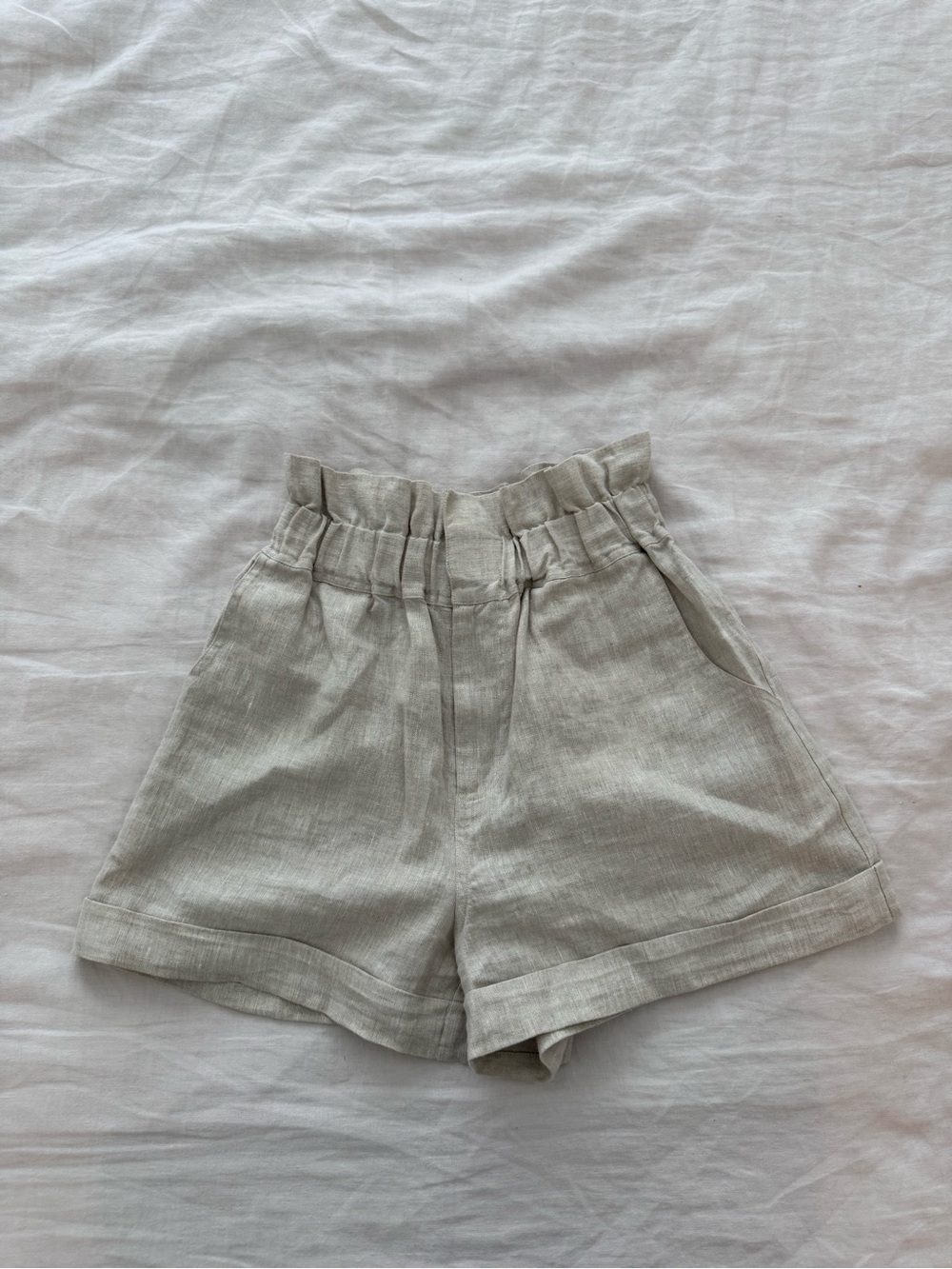 Posse Ducky Paperbag Shorts in Light Taupe
